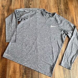Nike swim shirt sz M Long Sleeve
